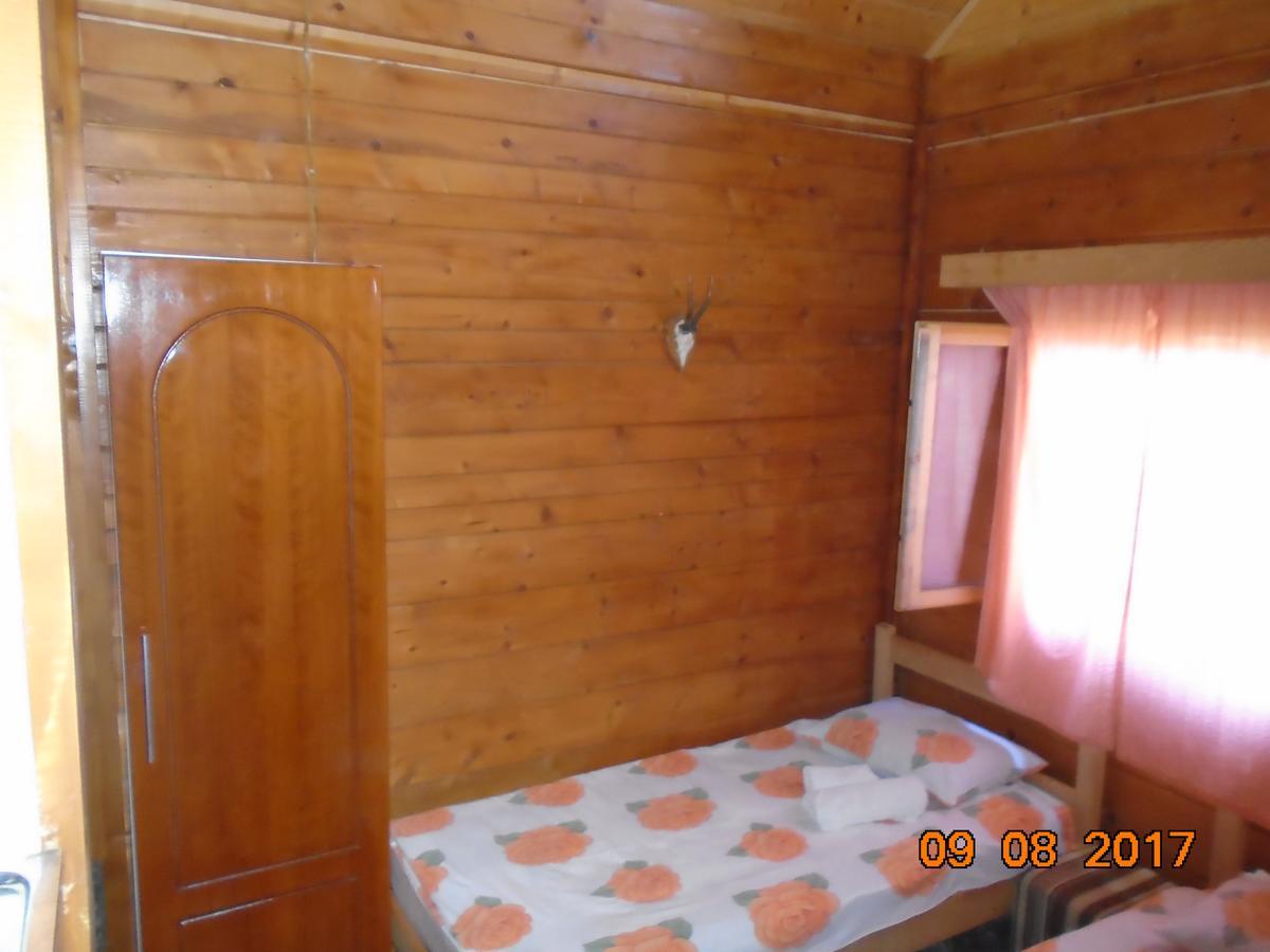 Guesthouse Kuzmanovic Guča Exteriör bild